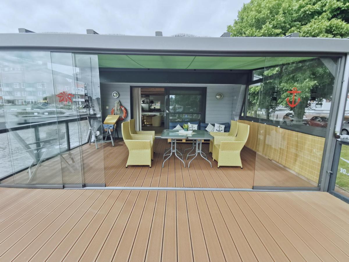 Hausboot Die Leseinsel Emden Exterior photo